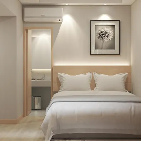 Eightin Hotel Sudirman Jakarta-2